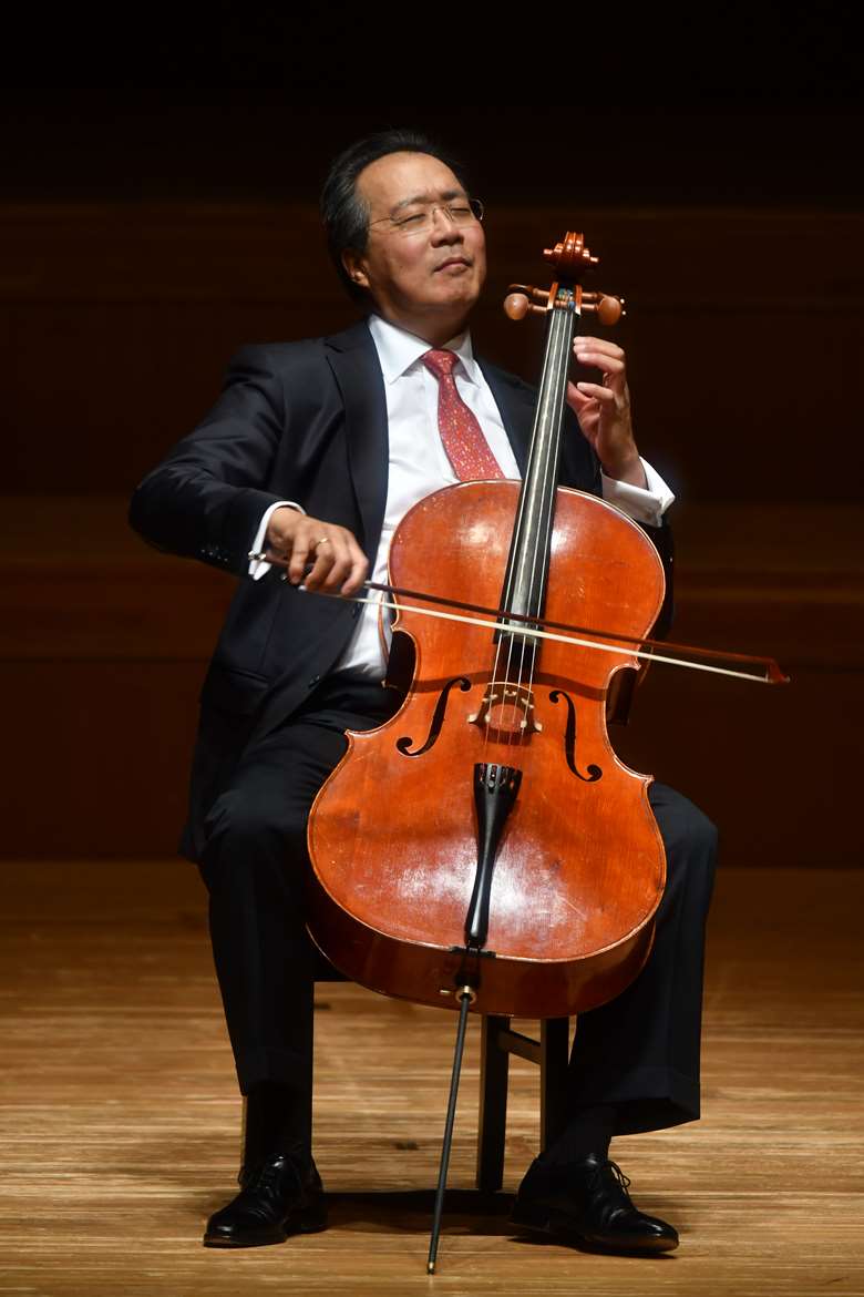 华裔大提琴马友友获得日本高松宫殿纪念世界文化奖